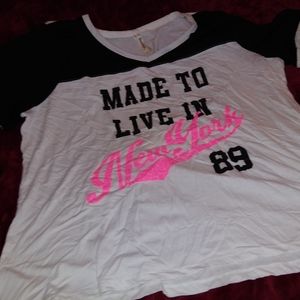 B&B Boutique Made To Live In New York Size 3X Shir